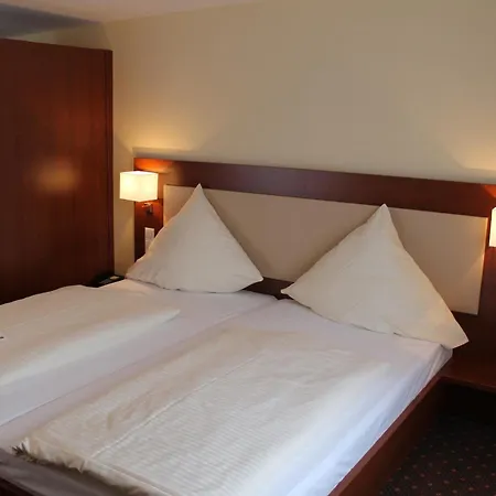 Stadt-gut-hotel Goldener Adler 3*