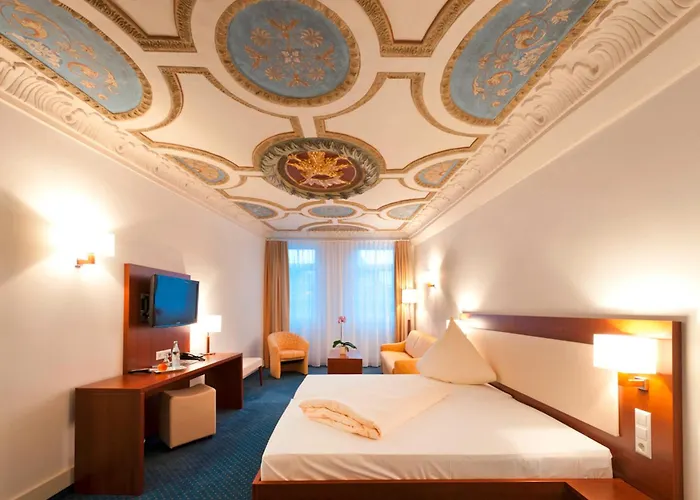 Stadt-gut-hotel Goldener Adler 3*